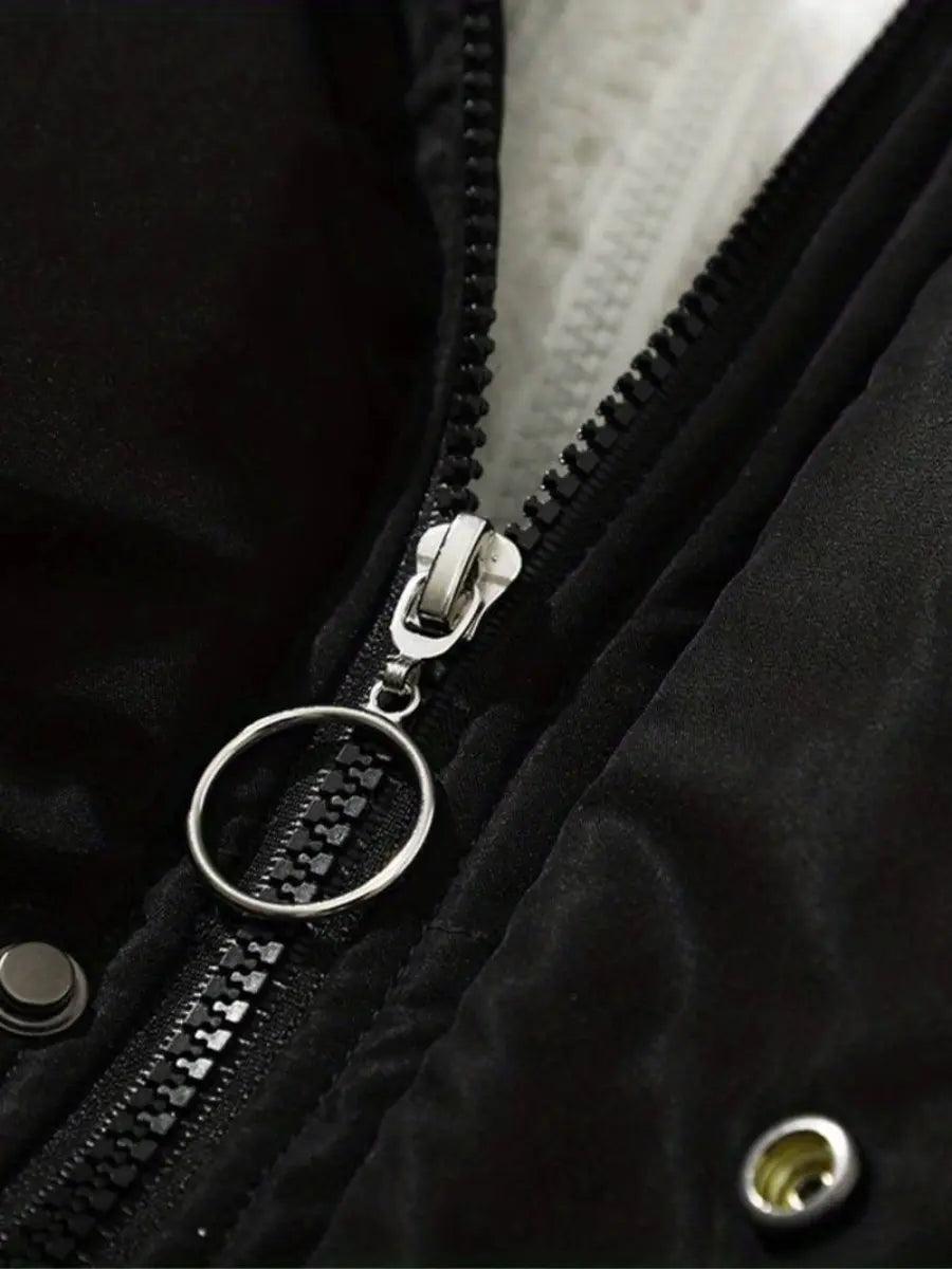 Pikowana kurtka zimowa z regulowanym kapturem